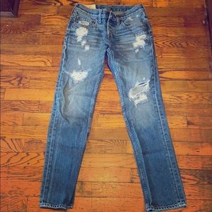 Men’s Hollister distressed skinny jeans